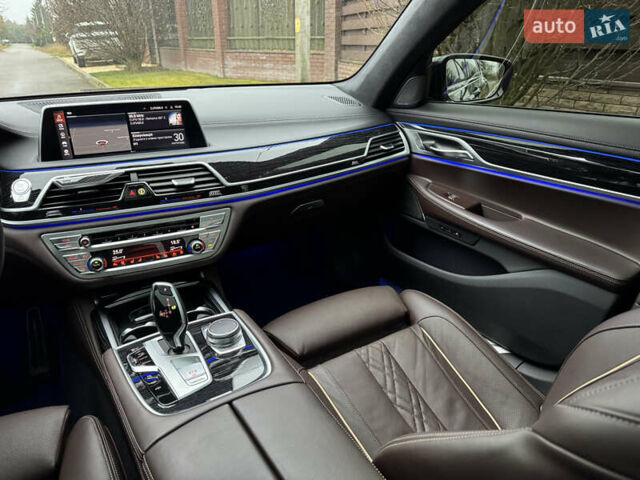 Черный БМВ 7 Серия, объемом двигателя 2.99 л и пробегом 22 тыс. км за 83900 $, фото 14 на Automoto.ua