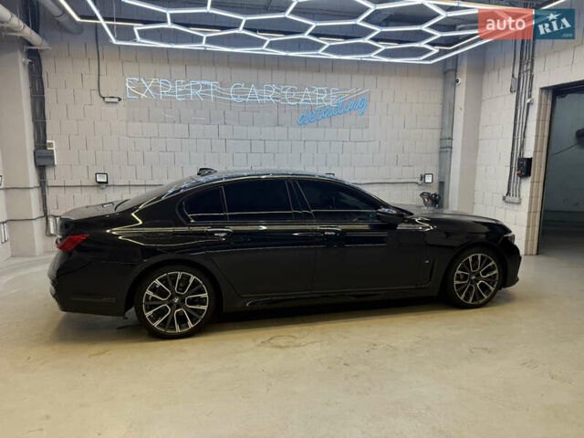 Чорний БМВ 7 Серія, об'ємом двигуна 2.99 л та пробігом 66 тис. км за 81000 $, фото 9 на Automoto.ua