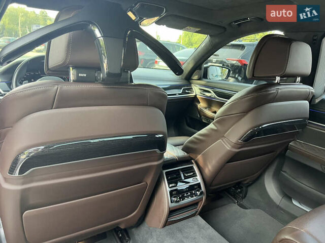 Черный БМВ 7 Серия, объемом двигателя 6.59 л и пробегом 42 тыс. км за 91500 $, фото 28 на Automoto.ua