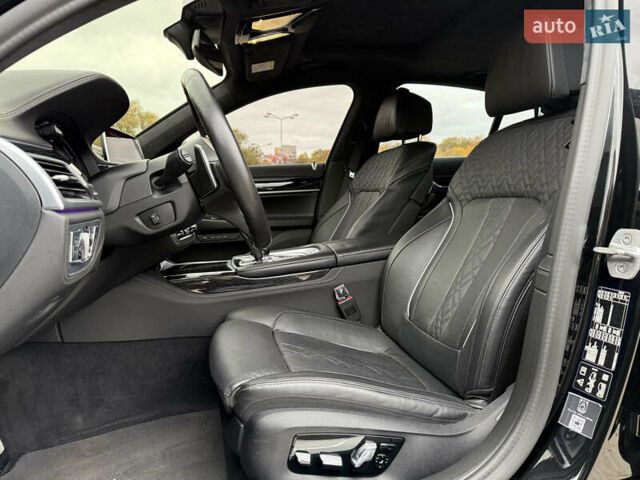 Черный БМВ 7 Серия, объемом двигателя 2.99 л и пробегом 48 тыс. км за 77600 $, фото 13 на Automoto.ua