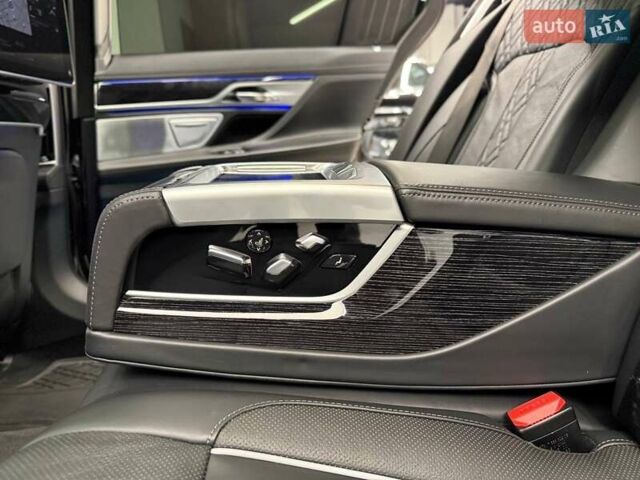 Черный БМВ 7 Серия, объемом двигателя 3 л и пробегом 110 тыс. км за 79999 $, фото 61 на Automoto.ua