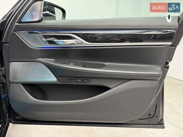 Черный БМВ 7 Серия, объемом двигателя 3 л и пробегом 110 тыс. км за 79999 $, фото 84 на Automoto.ua
