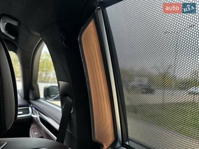 Чорний БМВ 7 Серія, об'ємом двигуна 2.99 л та пробігом 19 тис. км за 91700 $, фото 95 на Automoto.ua