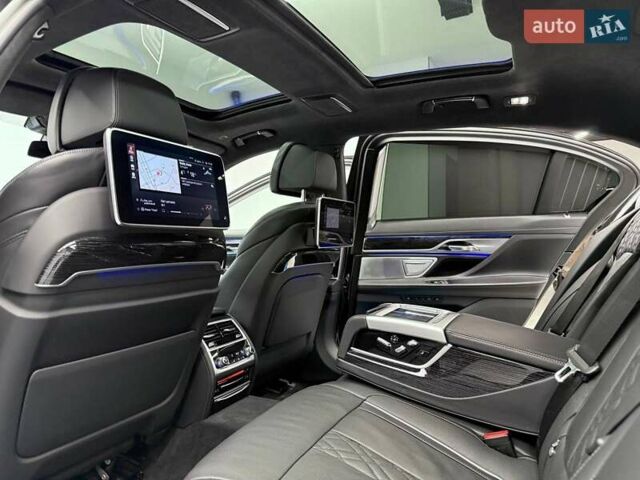 Черный БМВ 7 Серия, объемом двигателя 3 л и пробегом 110 тыс. км за 79999 $, фото 56 на Automoto.ua
