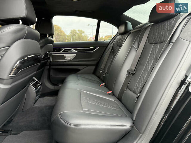 Черный БМВ 7 Серия, объемом двигателя 2.99 л и пробегом 48 тыс. км за 77600 $, фото 22 на Automoto.ua