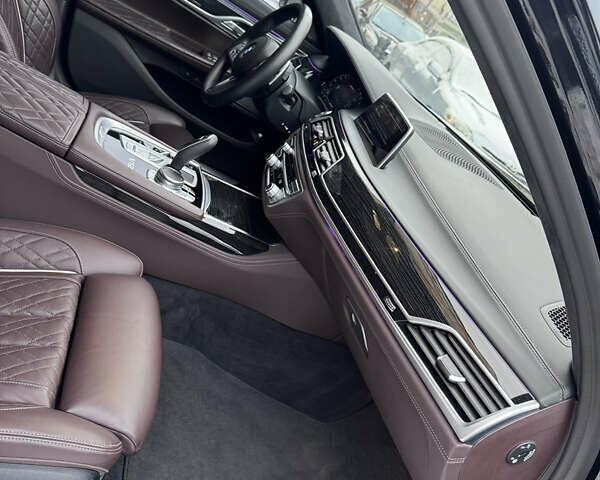 Черный БМВ 7 Серия, объемом двигателя 6.59 л и пробегом 45 тыс. км за 82500 $, фото 46 на Automoto.ua