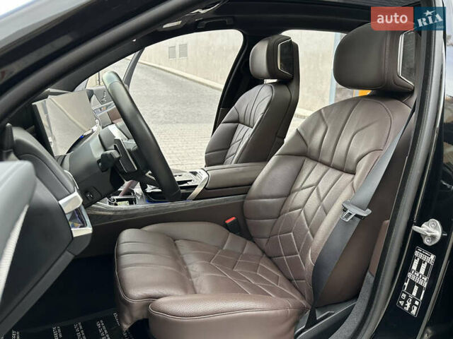 Черный БМВ 7 Серия, объемом двигателя 4.39 л и пробегом 50 тыс. км за 153000 $, фото 39 на Automoto.ua