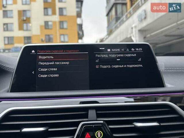 Чорний БМВ 7 Серія, об'ємом двигуна 2.99 л та пробігом 19 тис. км за 91700 $, фото 123 на Automoto.ua