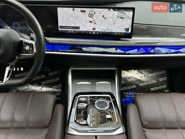 Черный БМВ 7 Серия, объемом двигателя 4.39 л и пробегом 50 тыс. км за 153000 $, фото 51 на Automoto.ua