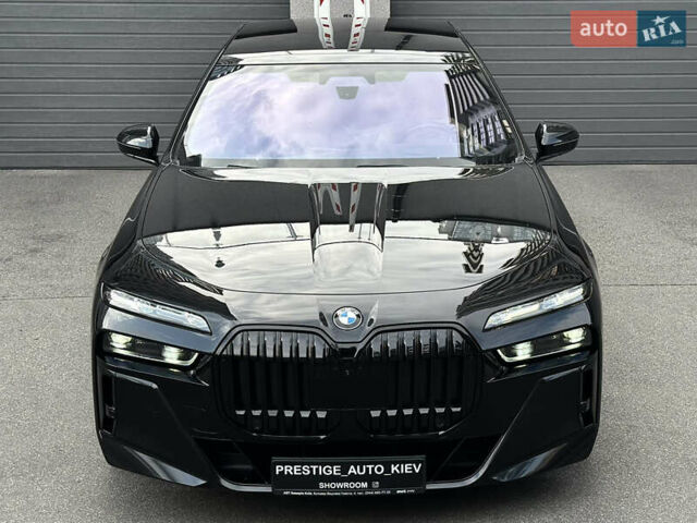 Черный БМВ 7 Серия, объемом двигателя 4.39 л и пробегом 50 тыс. км за 153000 $, фото 5 на Automoto.ua