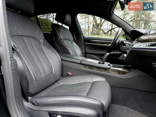 Чорний БМВ 7 Серія, об'ємом двигуна 2.99 л та пробігом 50 тис. км за 76600 $, фото 21 на Automoto.ua