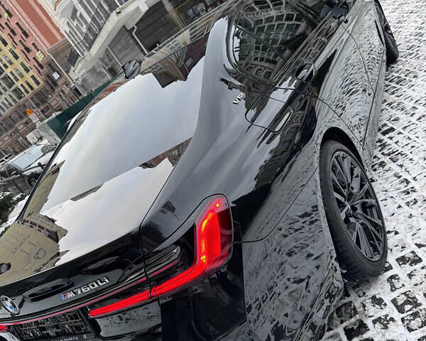 Черный БМВ 7 Серия, объемом двигателя 6.59 л и пробегом 45 тыс. км за 82500 $, фото 18 на Automoto.ua