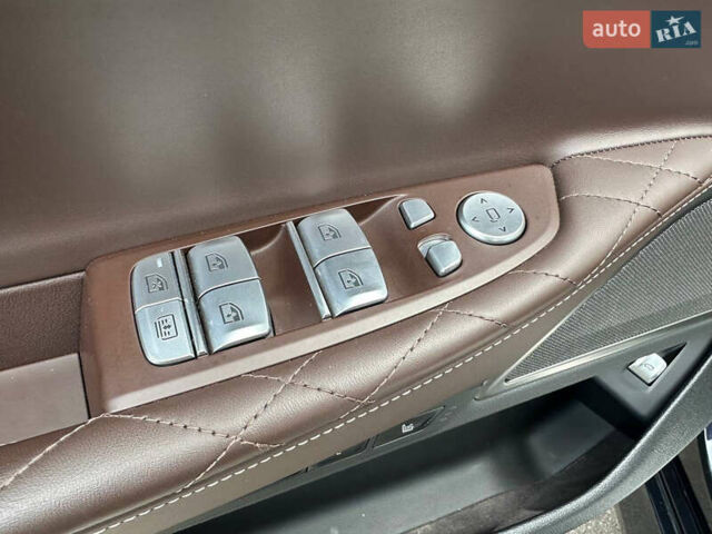 Черный БМВ 7 Серия, объемом двигателя 6.59 л и пробегом 43 тыс. км за 87700 $, фото 31 на Automoto.ua