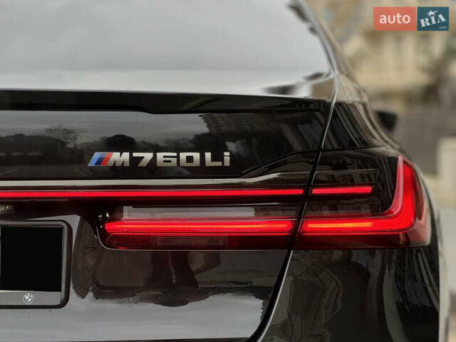 Черный БМВ 7 Серия, объемом двигателя 6.59 л и пробегом 95 тыс. км за 75000 $, фото 9 на Automoto.ua