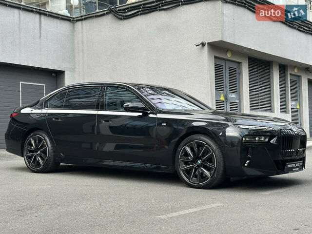 Черный БМВ 7 Серия, объемом двигателя 4.39 л и пробегом 50 тыс. км за 153000 $, фото 11 на Automoto.ua
