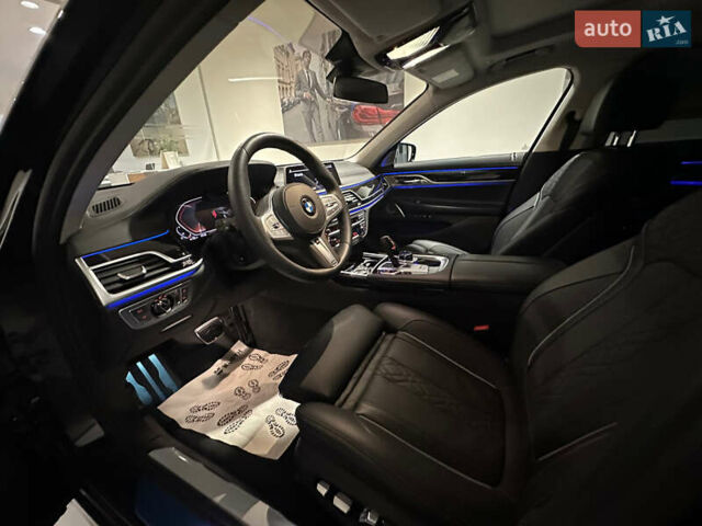 Черный БМВ 7 Серия, объемом двигателя 4.39 л и пробегом 1 тыс. км за 145000 $, фото 24 на Automoto.ua