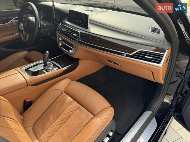 Чорний БМВ 7 Серія, об'ємом двигуна 2.99 л та пробігом 47 тис. км за 84000 $, фото 90 на Automoto.ua