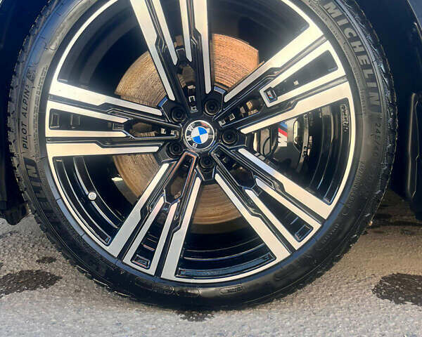 Черный БМВ 7 Серия, объемом двигателя 2.99 л и пробегом 6 тыс. км за 99999 $, фото 24 на Automoto.ua