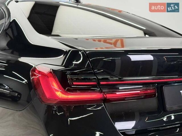 Черный БМВ 7 Серия, объемом двигателя 3 л и пробегом 110 тыс. км за 79999 $, фото 16 на Automoto.ua