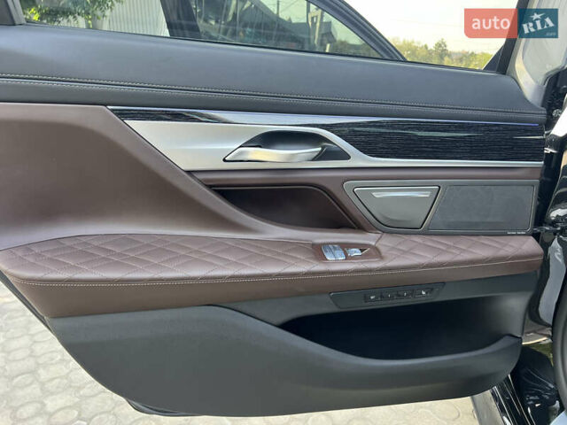 Черный БМВ 7 Серия, объемом двигателя 6.59 л и пробегом 42 тыс. км за 91500 $, фото 22 на Automoto.ua