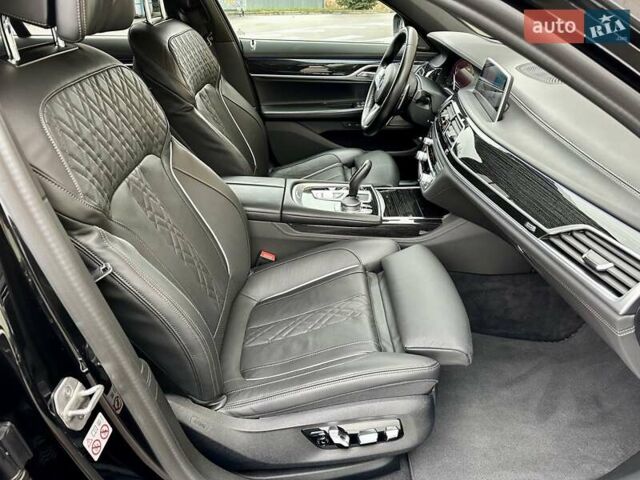 Чорний БМВ 7 Серія, об'ємом двигуна 2.99 л та пробігом 69 тис. км за 74800 $, фото 92 на Automoto.ua