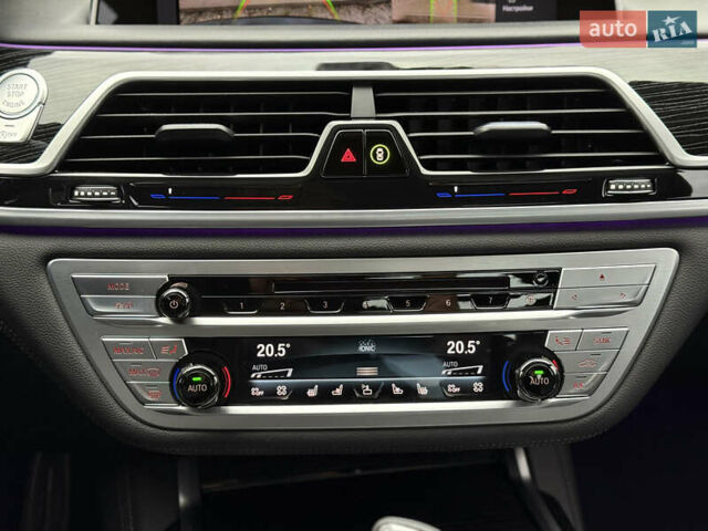 Черный БМВ 7 Серия, объемом двигателя 2.99 л и пробегом 48 тыс. км за 77600 $, фото 24 на Automoto.ua