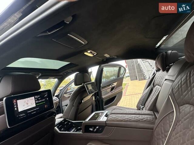 Чорний БМВ 7 Серія, об'ємом двигуна 2.99 л та пробігом 19 тис. км за 91700 $, фото 72 на Automoto.ua