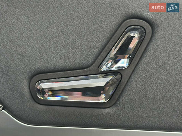 Черный БМВ 7 Серия, объемом двигателя 4.39 л и пробегом 50 тыс. км за 153000 $, фото 78 на Automoto.ua