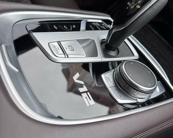 Черный БМВ 7 Серия, объемом двигателя 6.59 л и пробегом 45 тыс. км за 82500 $, фото 45 на Automoto.ua