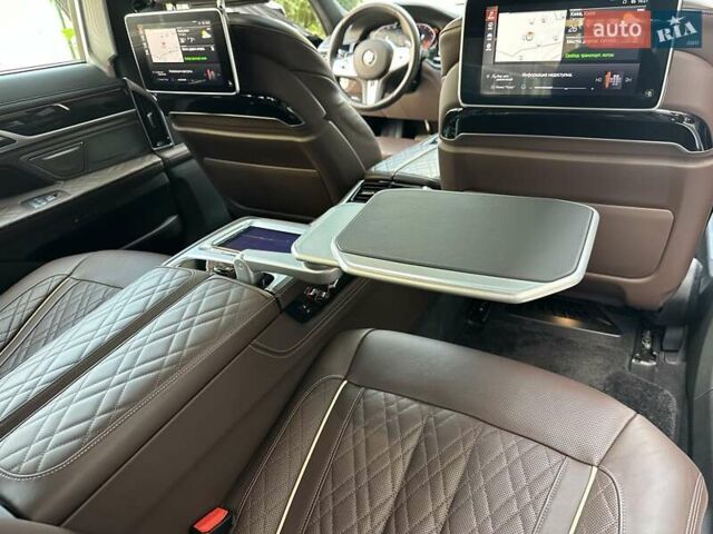 Чорний БМВ 7 Серія, об'ємом двигуна 2.99 л та пробігом 19 тис. км за 91700 $, фото 76 на Automoto.ua