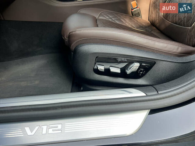 Черный БМВ 7 Серия, объемом двигателя 6.59 л и пробегом 42 тыс. км за 91500 $, фото 32 на Automoto.ua