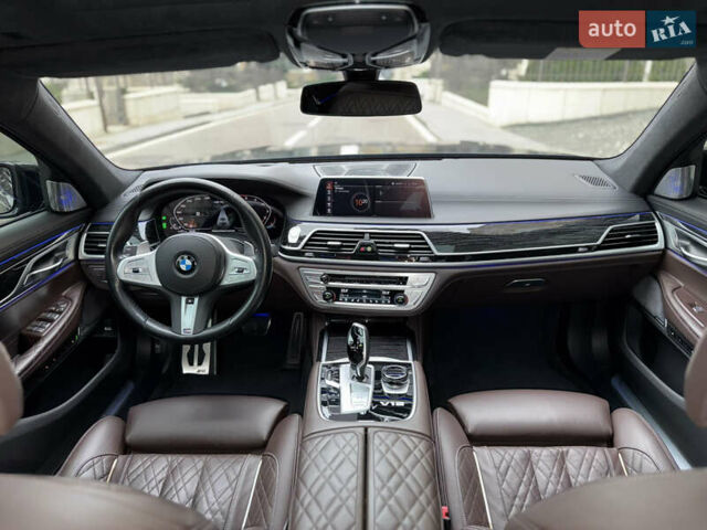 Черный БМВ 7 Серия, объемом двигателя 6.59 л и пробегом 95 тыс. км за 75000 $, фото 41 на Automoto.ua