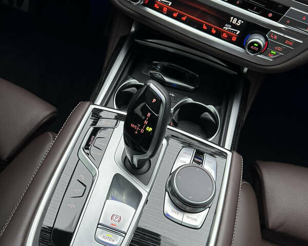 Черный БМВ 7 Серия, объемом двигателя 2.99 л и пробегом 22 тыс. км за 83900 $, фото 17 на Automoto.ua