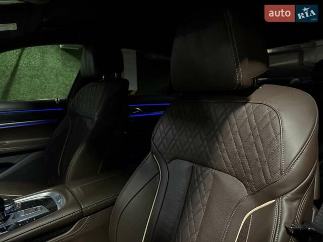 Чорний БМВ 7 Серія, об'ємом двигуна 2.99 л та пробігом 29 тис. км за 83900 $, фото 28 на Automoto.ua