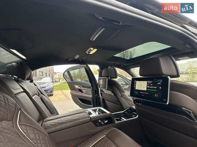 Чорний БМВ 7 Серія, об'ємом двигуна 2.99 л та пробігом 19 тис. км за 91700 $, фото 73 на Automoto.ua