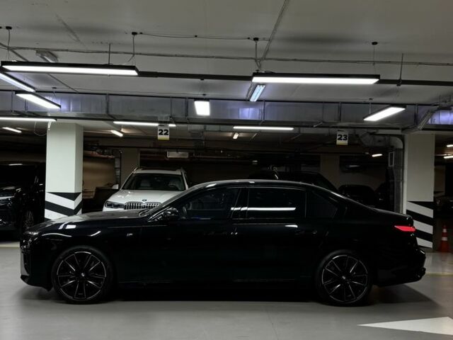 Чорний БМВ 7 Серія, об'ємом двигуна 4.4 л та пробігом 50 тис. км за 153000 $, фото 2 на Automoto.ua