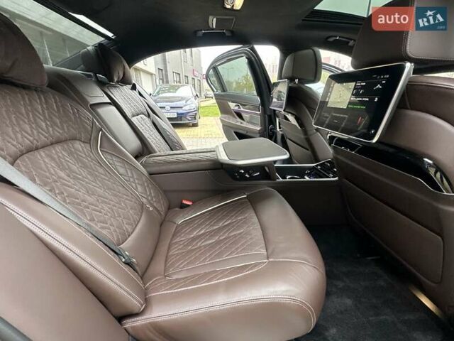 Чорний БМВ 7 Серія, об'ємом двигуна 2.99 л та пробігом 19 тис. км за 91700 $, фото 75 на Automoto.ua