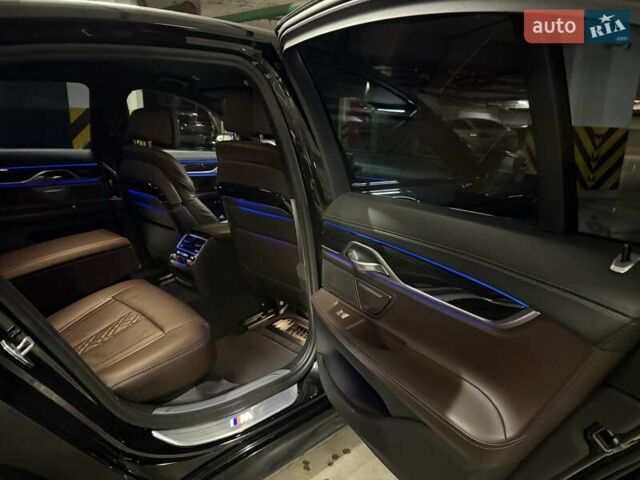 Чорний БМВ 7 Серія, об'ємом двигуна 2.99 л та пробігом 29 тис. км за 83900 $, фото 58 на Automoto.ua