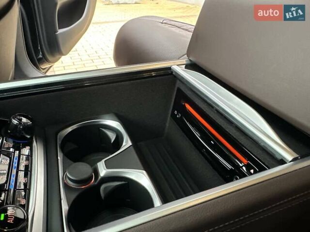 Чорний БМВ 7 Серія, об'ємом двигуна 2.99 л та пробігом 19 тис. км за 91700 $, фото 70 на Automoto.ua