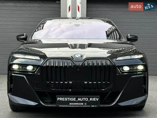 Черный БМВ 7 Серия, объемом двигателя 4.39 л и пробегом 50 тыс. км за 155000 $, фото 5 на Automoto.ua