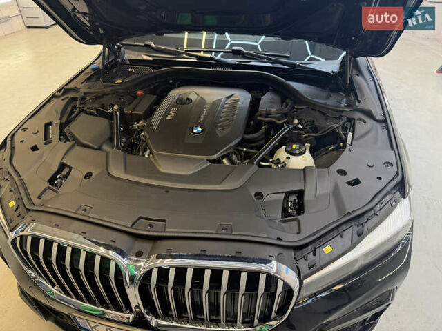 Чорний БМВ 7 Серія, об'ємом двигуна 2.99 л та пробігом 66 тис. км за 81000 $, фото 2 на Automoto.ua