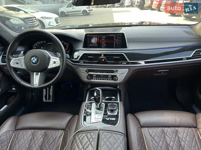 Черный БМВ 7 Серия, объемом двигателя 6.59 л и пробегом 42 тыс. км за 91500 $, фото 41 на Automoto.ua