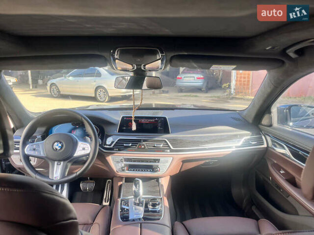 Черный БМВ 7 Серия, объемом двигателя 2.99 л и пробегом 6 тыс. км за 99999 $, фото 18 на Automoto.ua