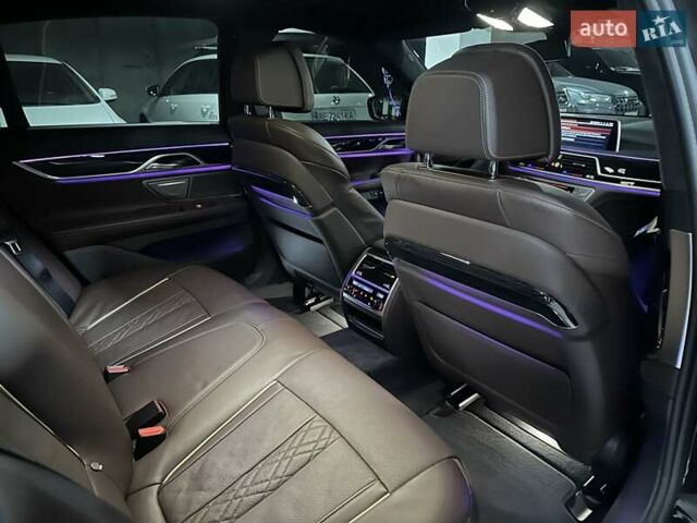 Черный БМВ 7 Серия, объемом двигателя 2.99 л и пробегом 15 тыс. км за 89000 $, фото 38 на Automoto.ua