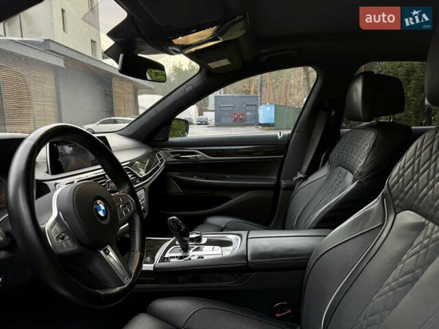 Чорний БМВ 7 Серія, об'ємом двигуна 2.99 л та пробігом 50 тис. км за 76600 $, фото 22 на Automoto.ua