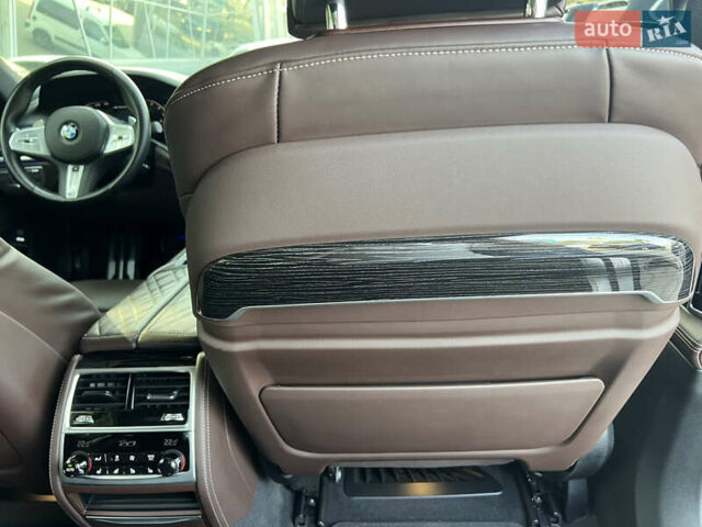 Черный БМВ 7 Серия, объемом двигателя 6.59 л и пробегом 42 тыс. км за 91500 $, фото 50 на Automoto.ua