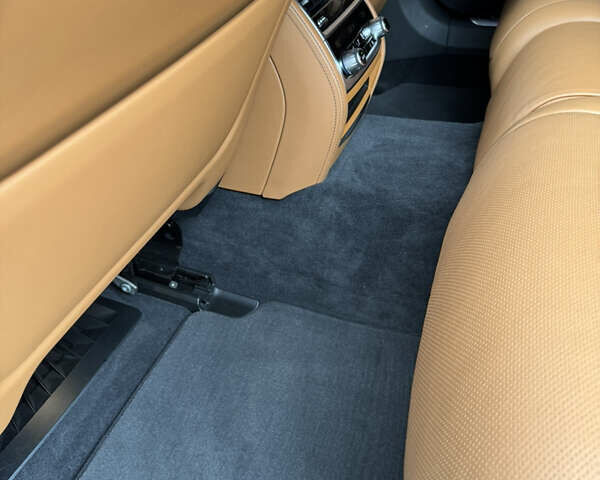 Чорний БМВ 7 Серія, об'ємом двигуна 2.99 л та пробігом 47 тис. км за 84000 $, фото 76 на Automoto.ua