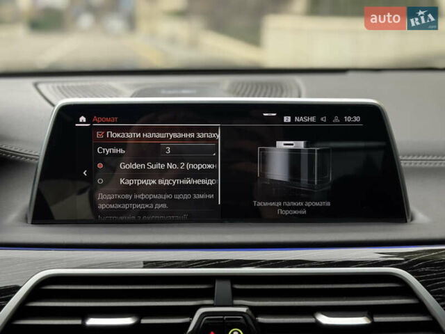 Черный БМВ 7 Серия, объемом двигателя 6.59 л и пробегом 95 тыс. км за 75000 $, фото 58 на Automoto.ua