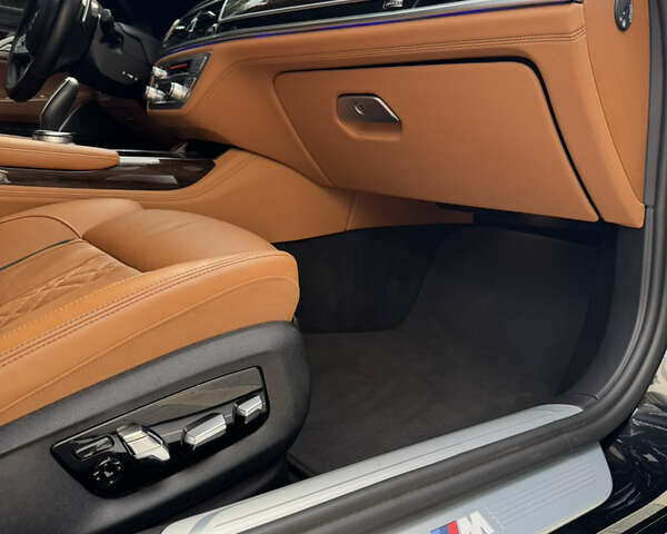 Чорний БМВ 7 Серія, об'ємом двигуна 2.99 л та пробігом 47 тис. км за 84000 $, фото 92 на Automoto.ua