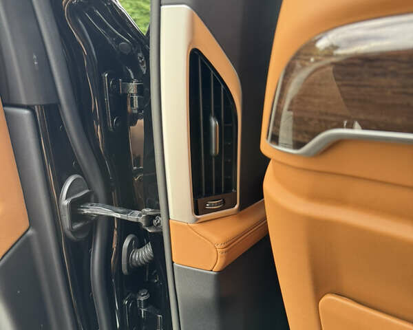 Чорний БМВ 7 Серія, об'ємом двигуна 2.99 л та пробігом 47 тис. км за 84000 $, фото 80 на Automoto.ua
